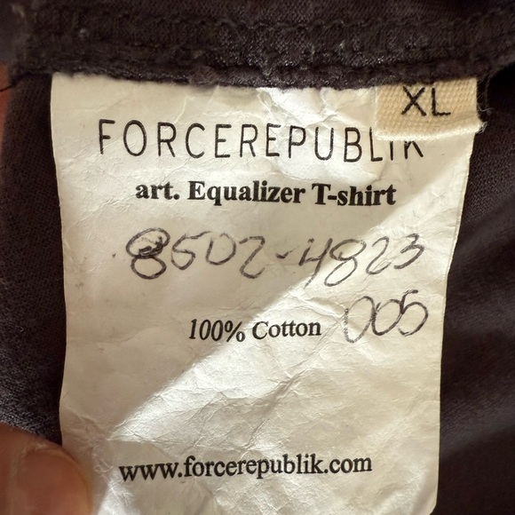 Men's Gray Graphic T-Shirt XL - Picture 7 of 8